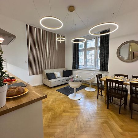 Karlin Oasis 2-Bedroom Apartment Прага Екстер'єр фото