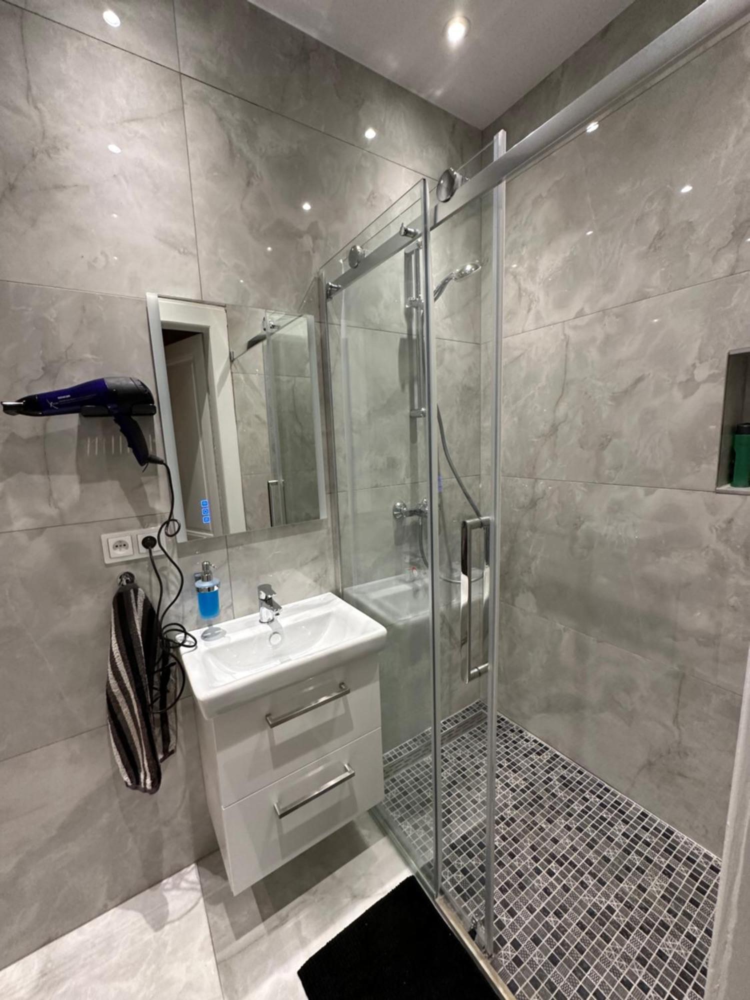 Karlin Oasis 2-Bedroom Apartment Прага Екстер'єр фото